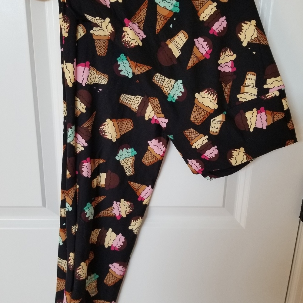 LuLaRoe Leggings size TC